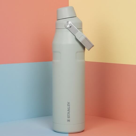 Stanley IceFlow Bottle with Fast Flow Lid | 50 OZ New Year Gift Quencher - Picture 1 of 2